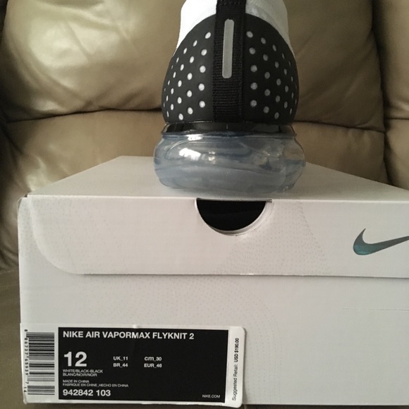 NIKE AIR VAPORMAX FLYKNIT 2 - Picture 3 of 4